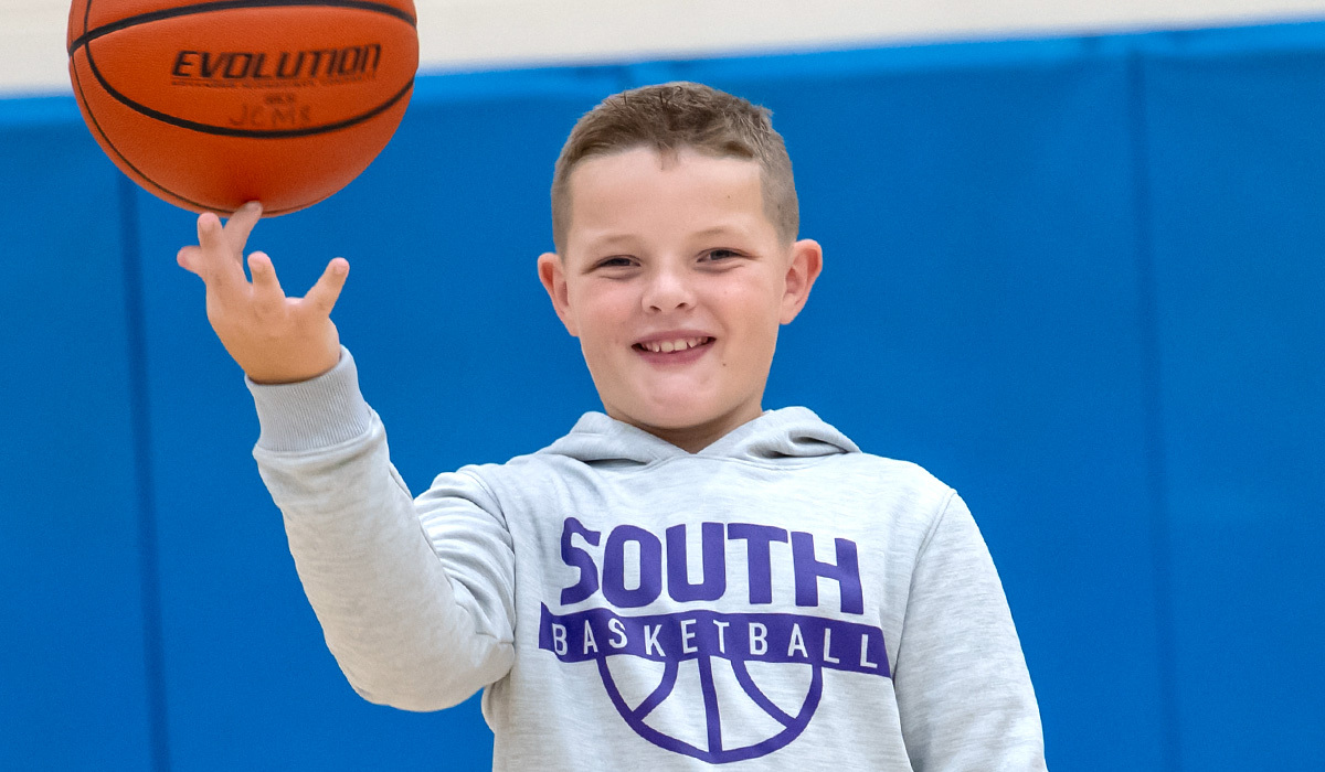 Bennett Pace, Riley Champion