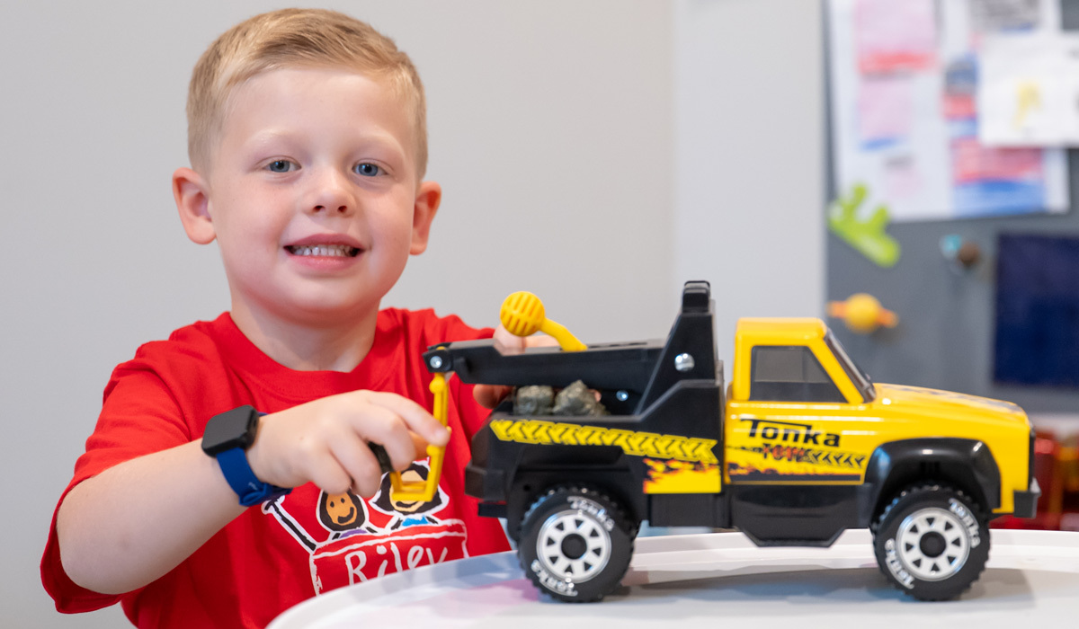 Clydon Powers, Riley Champion