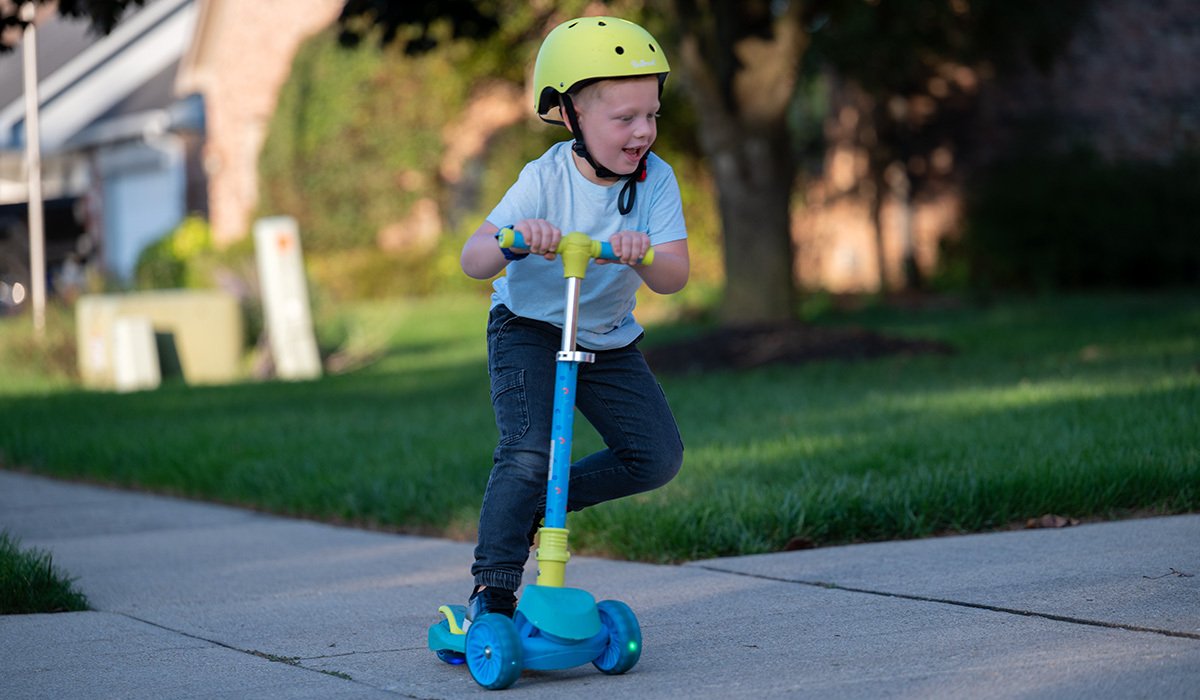 Clydon Powers, Riley Champion