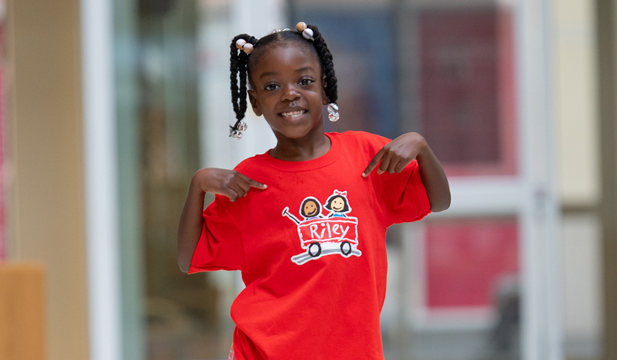 Izzy Boyd, Riley Champion