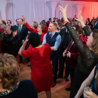 Riley Red event crowd dancing